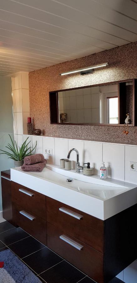 Ferienwohnung Malu Sol Im Harz - Stilvoll, Gemuetlich, Tierfreundlich - Mit Garten อัลโรเดอ ภายนอก รูปภาพ